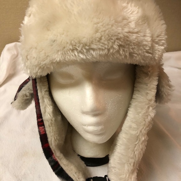 NWT Rugged Wear Trapper Plaid Hat - Picture 2 of 8